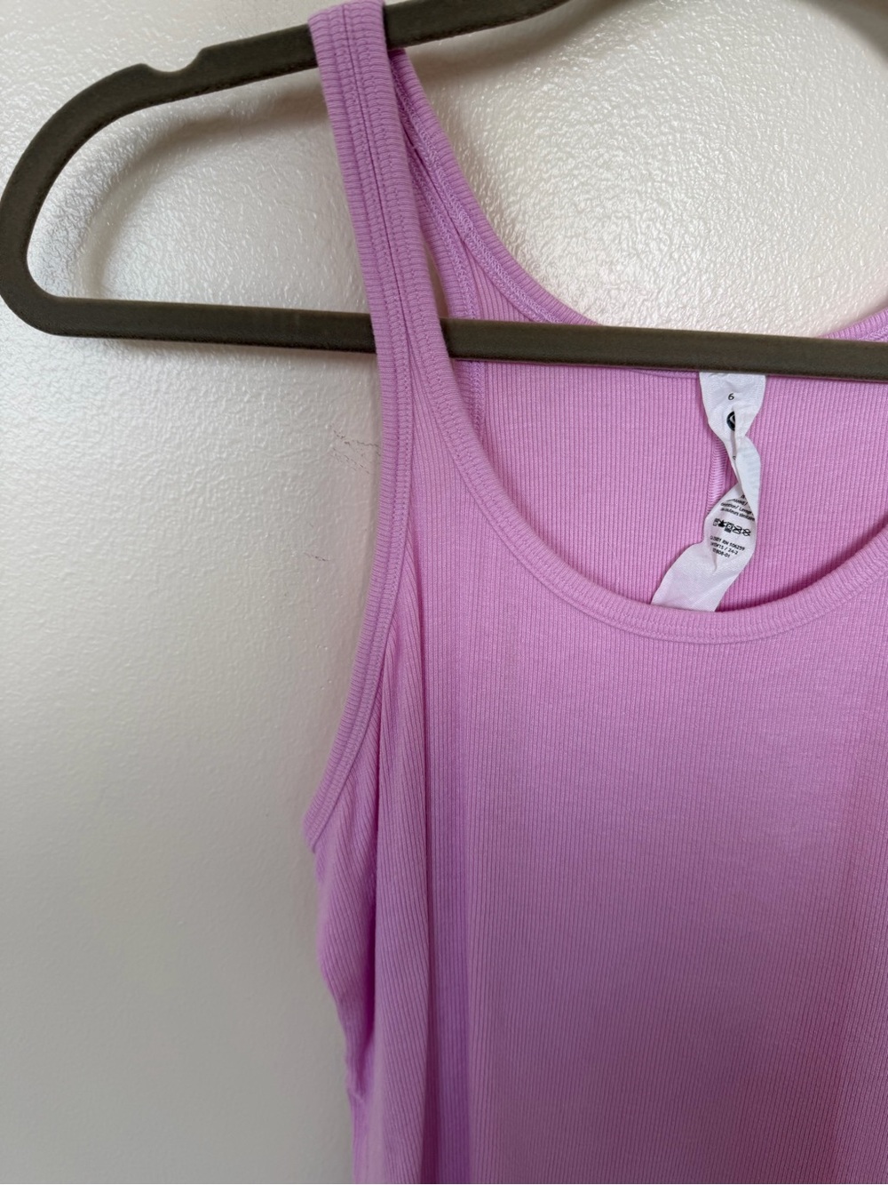 LULULEMON Ribbed Tank in Pink - Picture 2 of 4